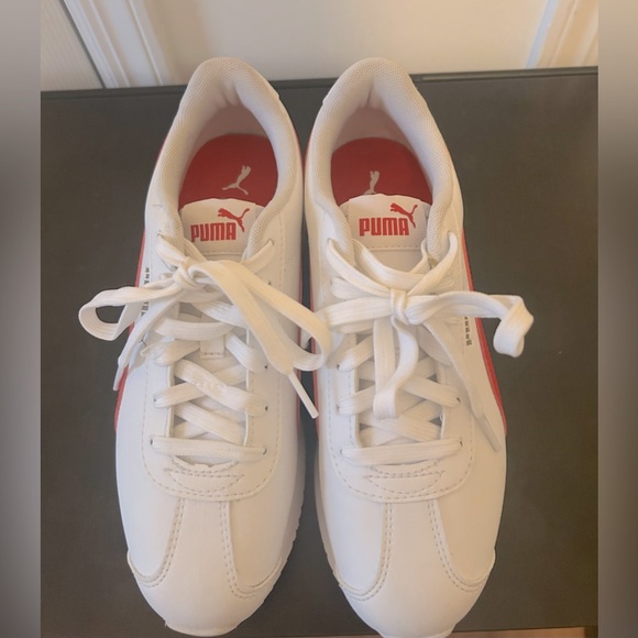 PUMA: City Rider Ladies Leather Training Shoe - Picture 3 of 7